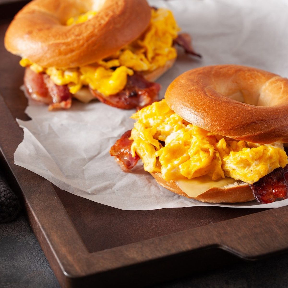 Bagel breakfast sandwich