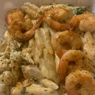 Crab & shrimp pasta